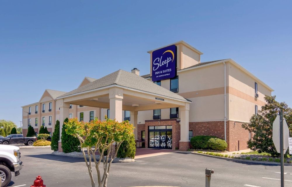 Sleep Inn & Suites Prince George near Fort Lee 1