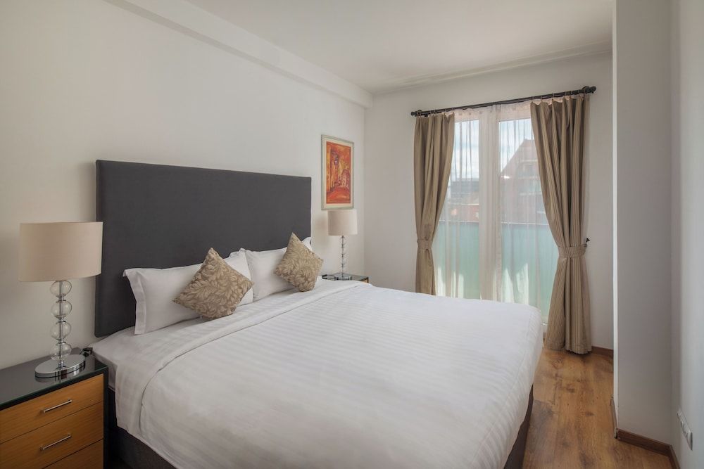Escala Hotel & Suites 2