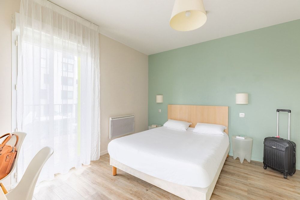 Appart’City Confort Tours 1