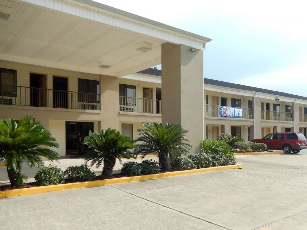 Motel 6-Luling, LA 1
