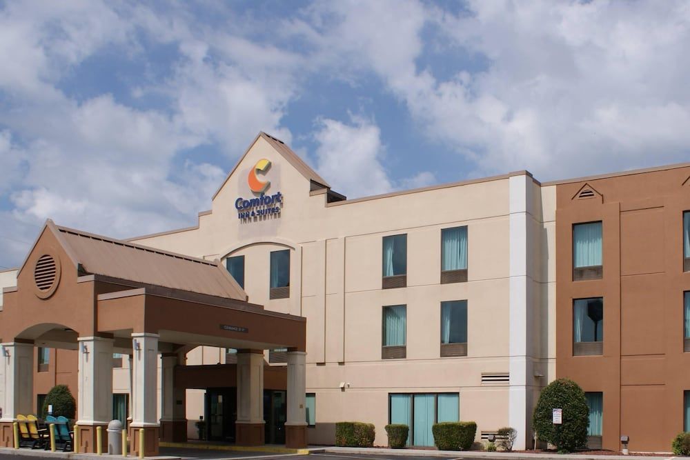 Comfort Inn & Suites Cookeville 1