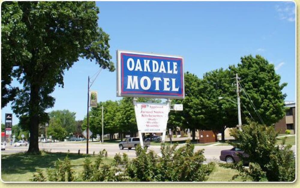 Oakdale Motel 1
