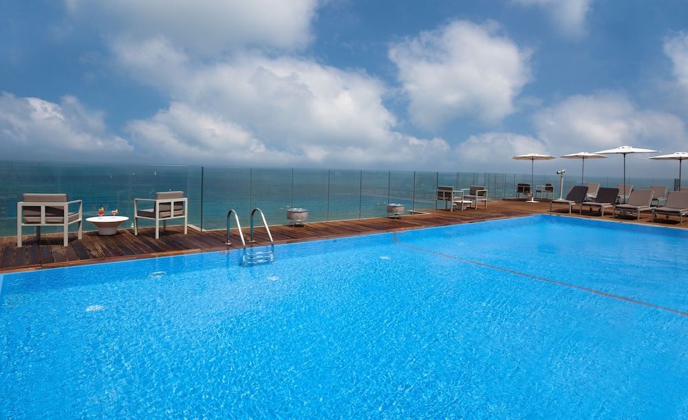 Carlton Tel Aviv Hotel – Luxury on the Beach 1