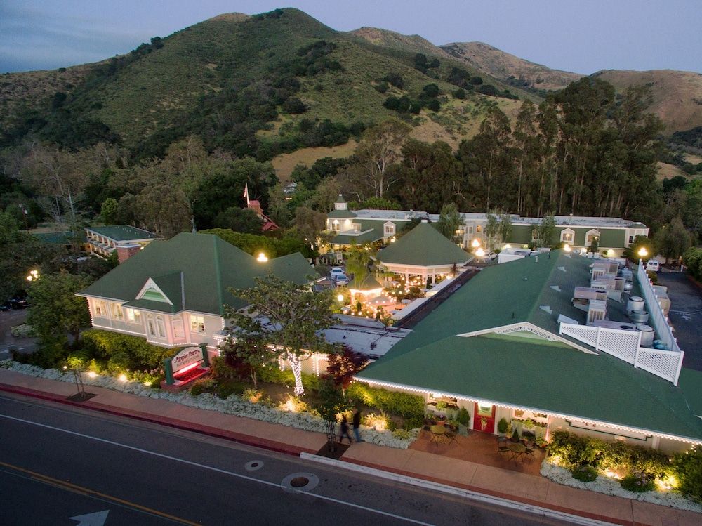 Apple Farm Inn 1