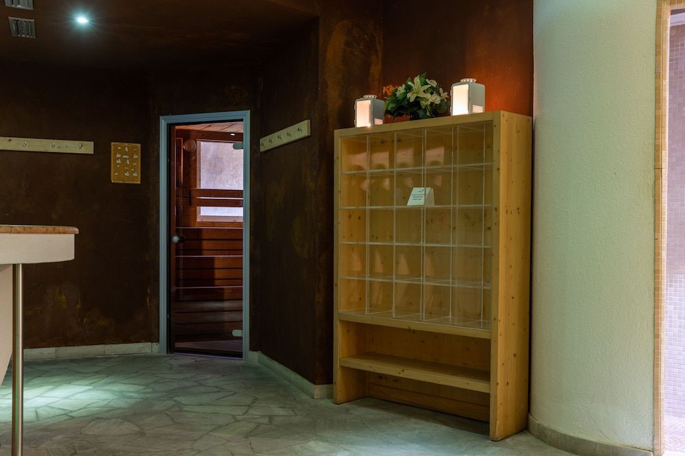 Hotel Alpine Mugon 1