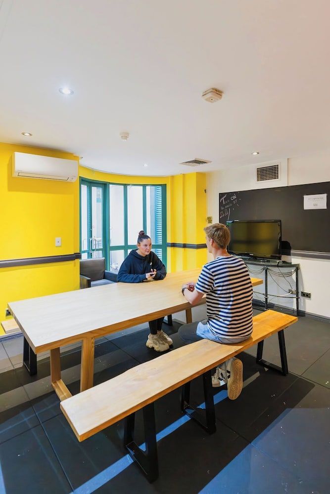 The Social Hotel, Sydney 2