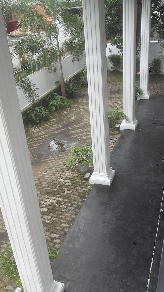 The Kingston Hotel 2