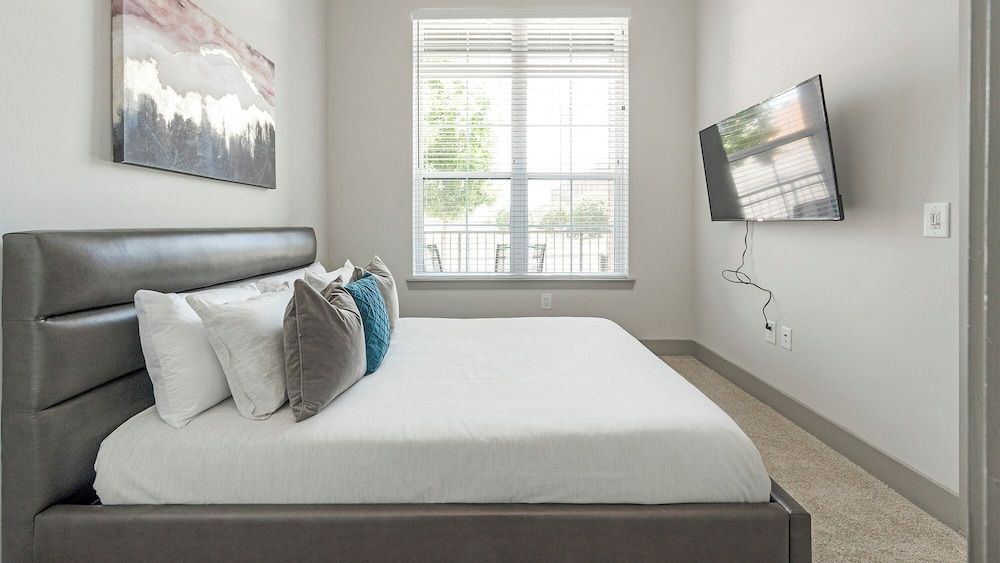 Midtown Nashville Apartments by Landing 2