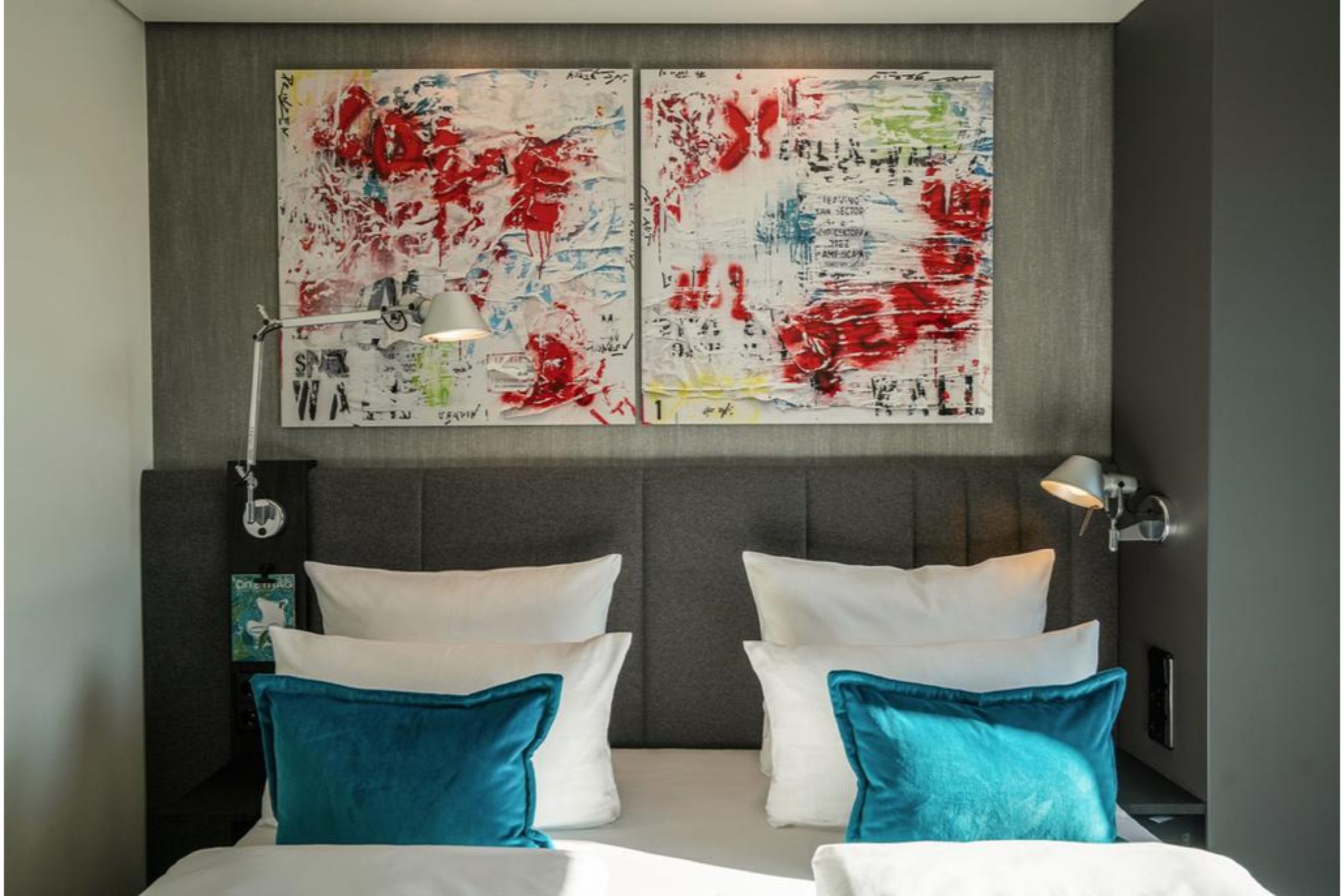 Motel One Berlin-Mitte 1