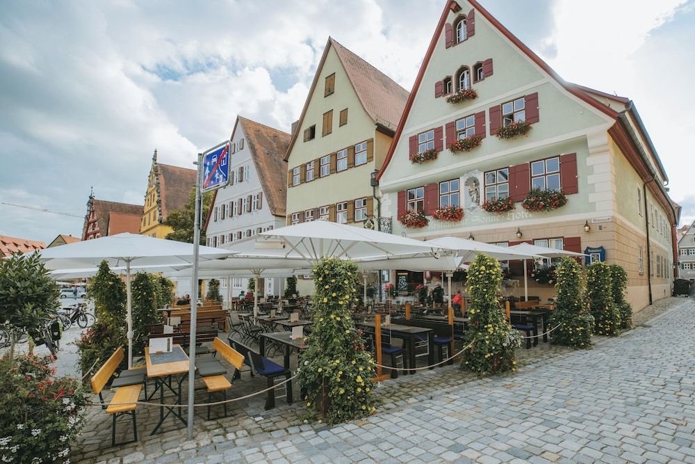 Altstadtmittehotel Sonne 1