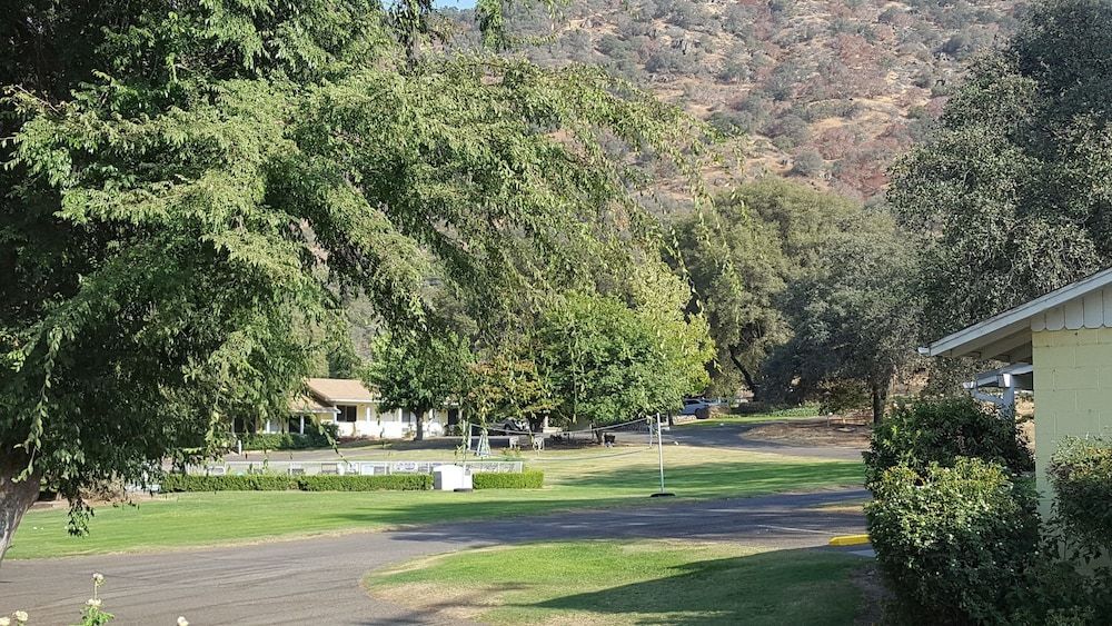 Lazy J Ranch Motel 1