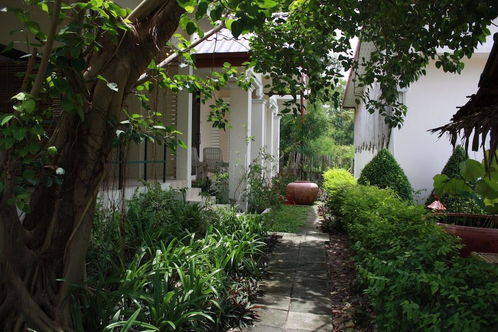 Bamboo Resort 1