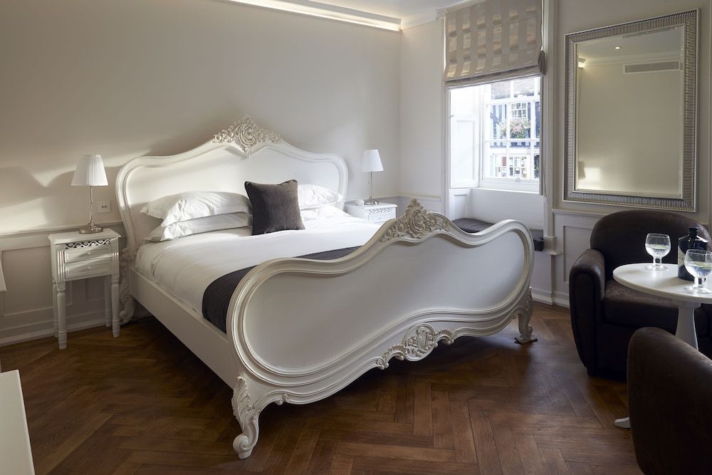 The Bell Inn Hotel 1