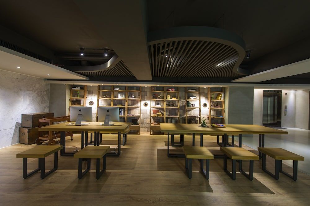 Simple + Hotel 2