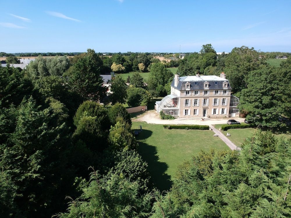 Chambres d'Hôtes Château de Damigny 1