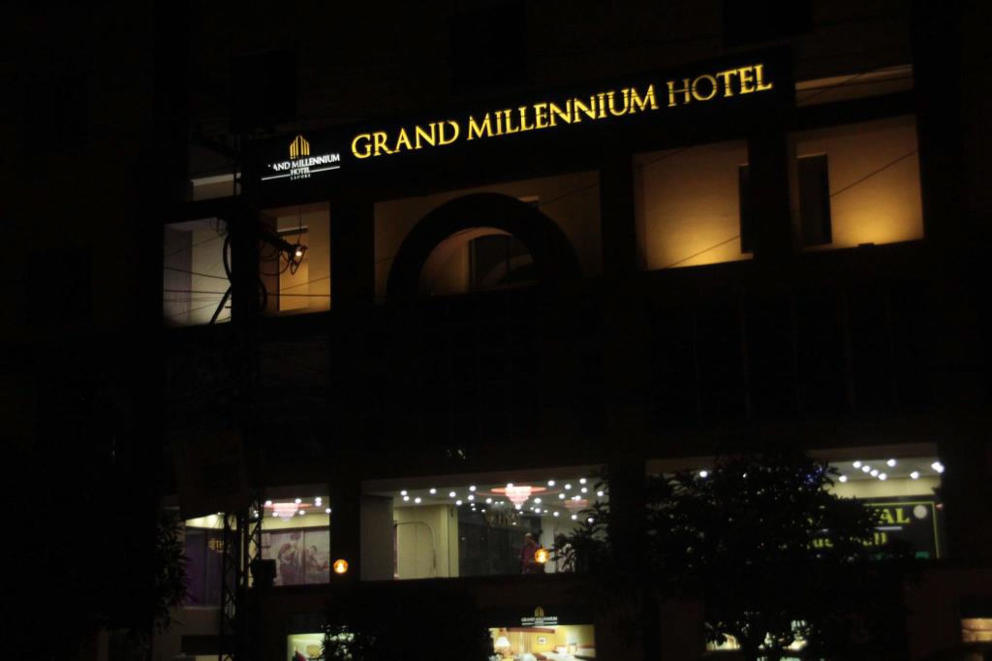 Grand Millennium Hotel 2