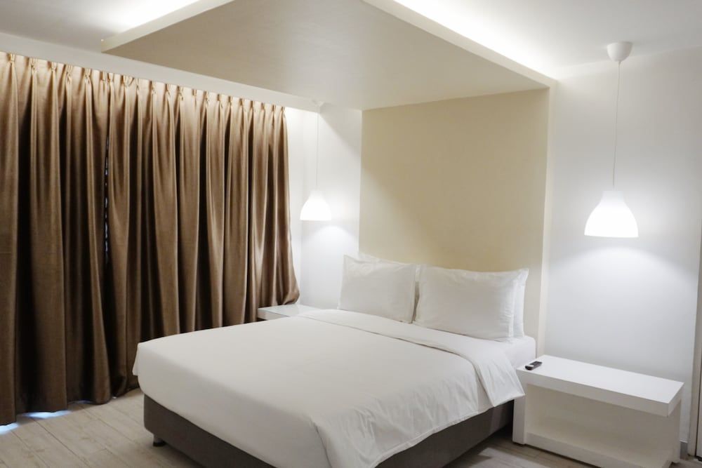 LeBlanc Hotel 2