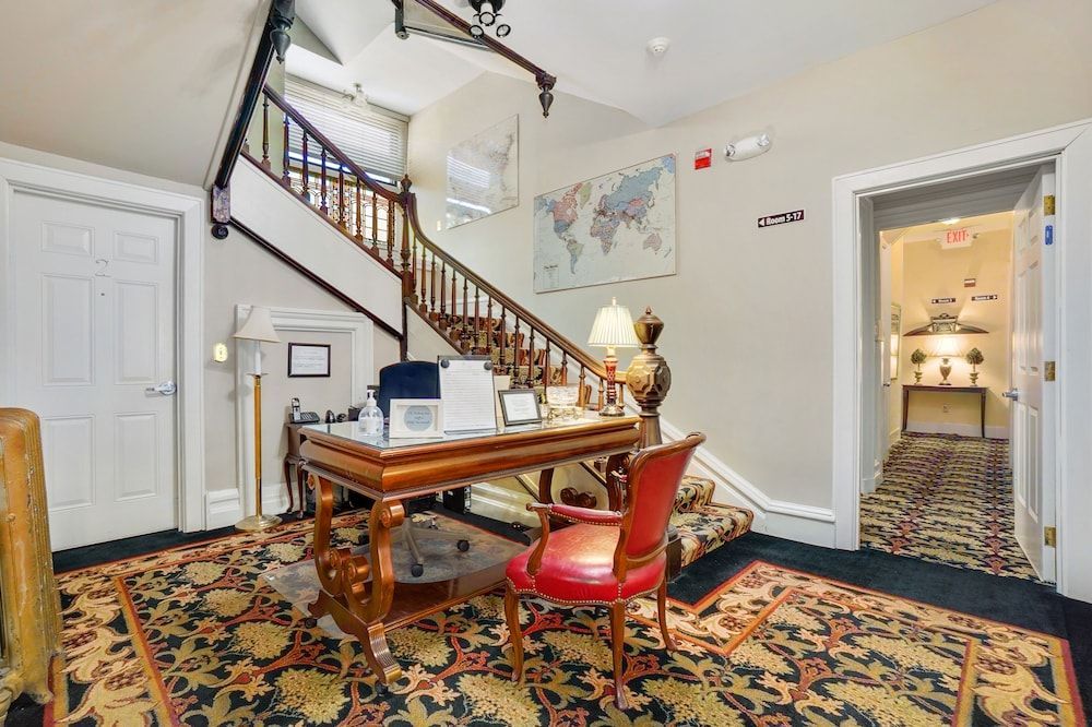 DeBary Inn 2