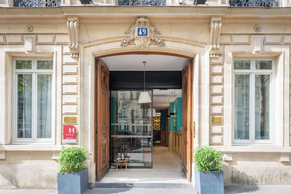 Hôtel Helzear Champs-Elysées by Esteem 1