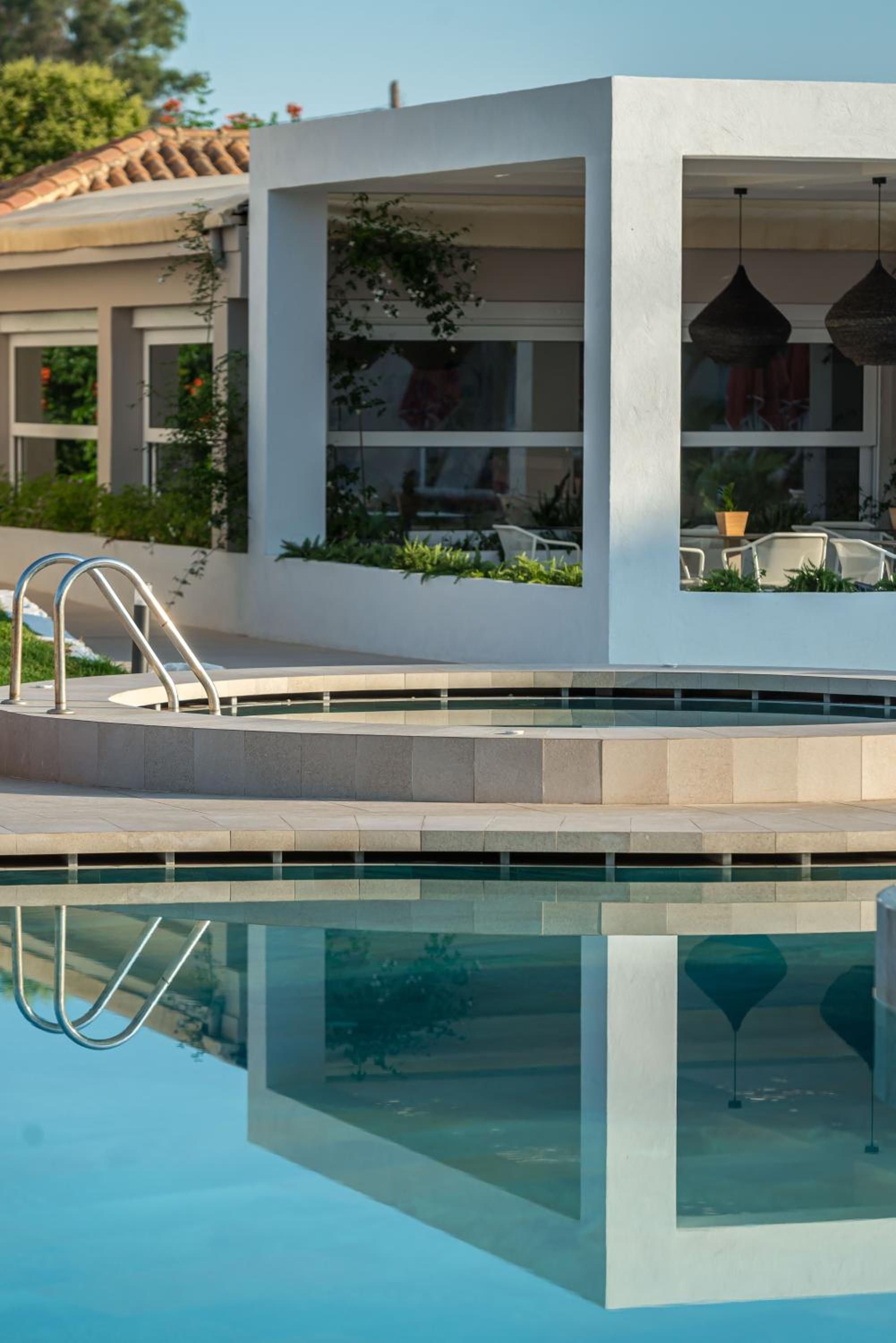 Bitzaro Grande Hotel & Suites 2