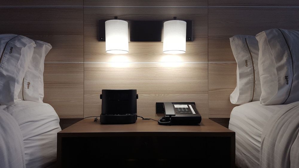 Holiday Inn Express LOUISVILLE NORTHEAST by IHG 2