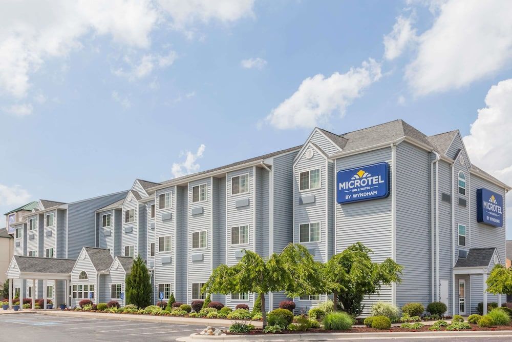 Microtel Inn and Suites Elkhart 1