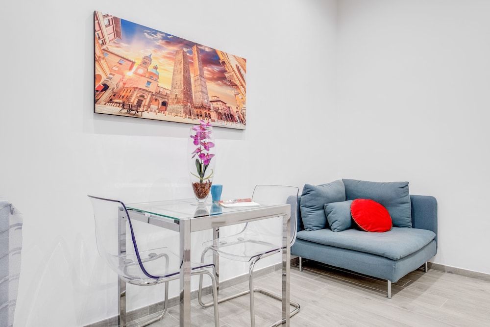 GuestHost - Bolognina Centro-Stazione Apartment 1