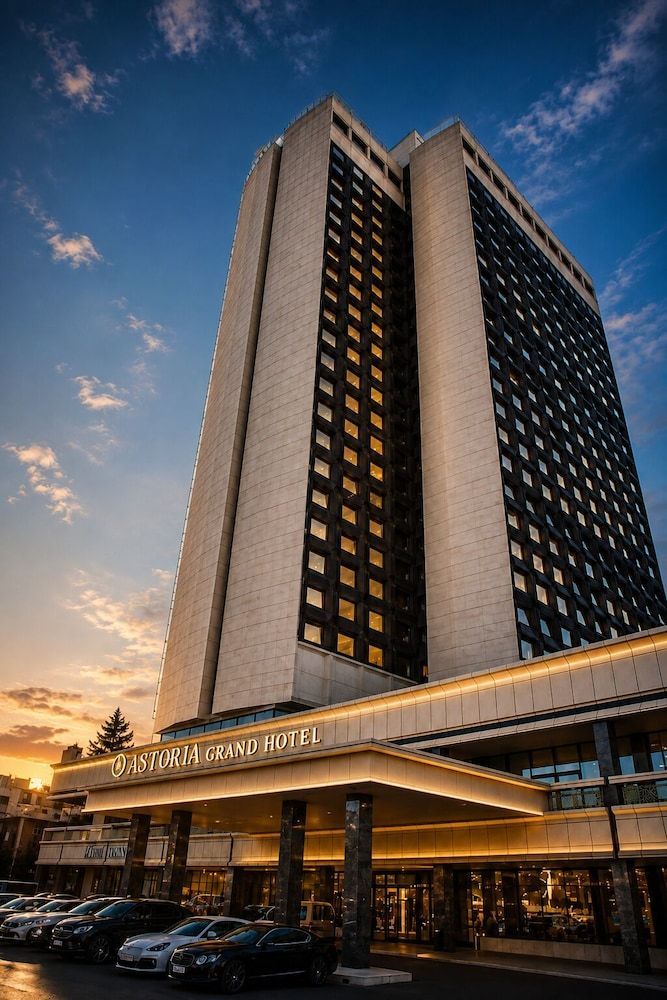 Astoria Grand Hotel 1