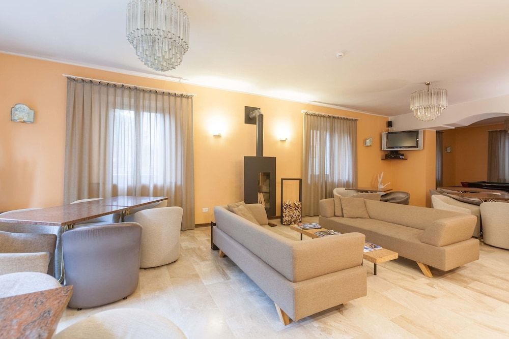 Grand Hotel Gortani - Borgo Gortani 2