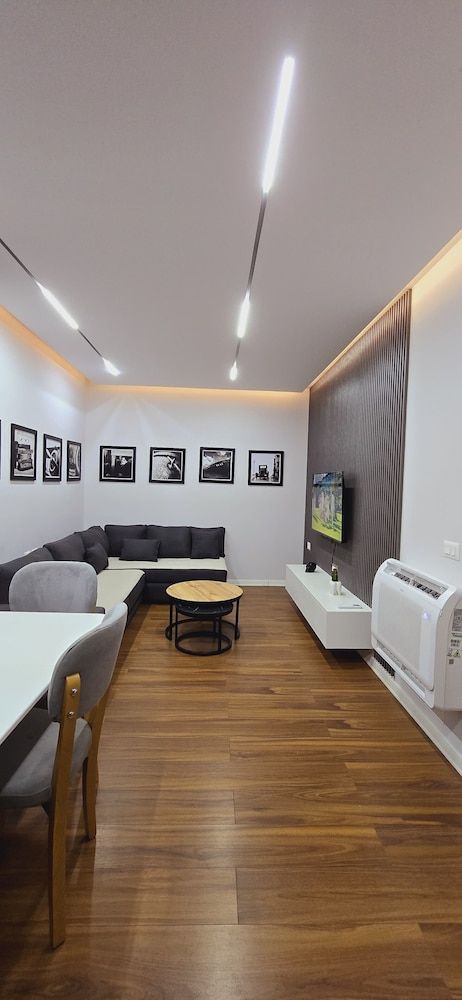 Arkle Apartment 6 1