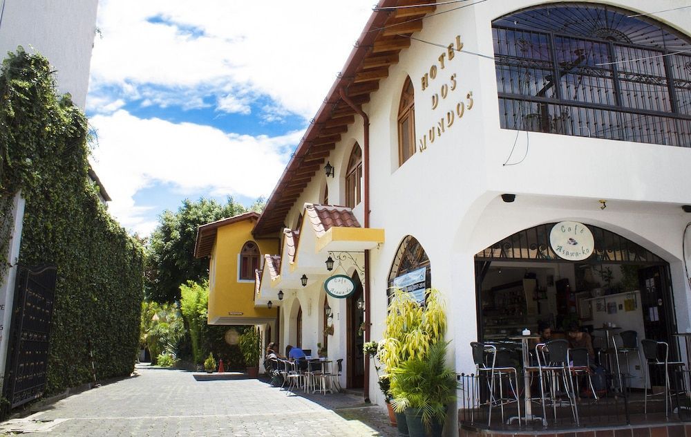 Hotel Dos Mundos Panajachel 2