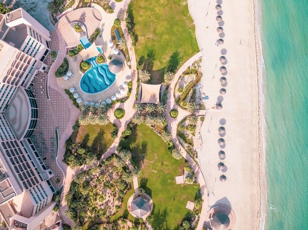 Danat Jebel Dhanna Resort 1