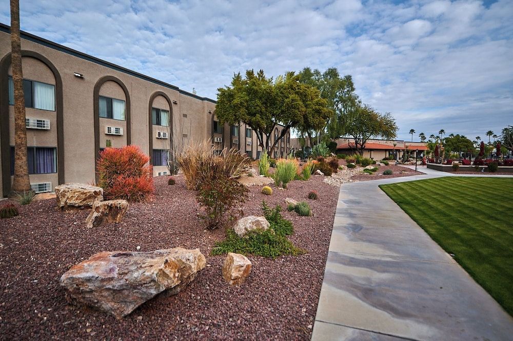 Voyager Resort Inn 1