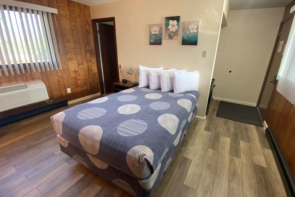 Waterway Inn 2