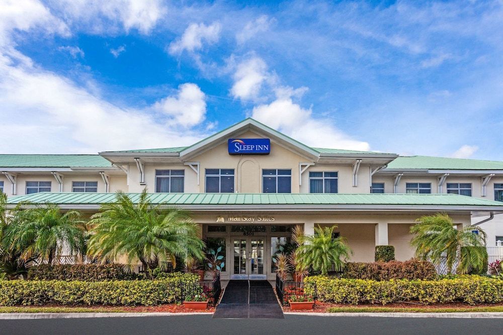 MainStay Suites at PGA Village 1