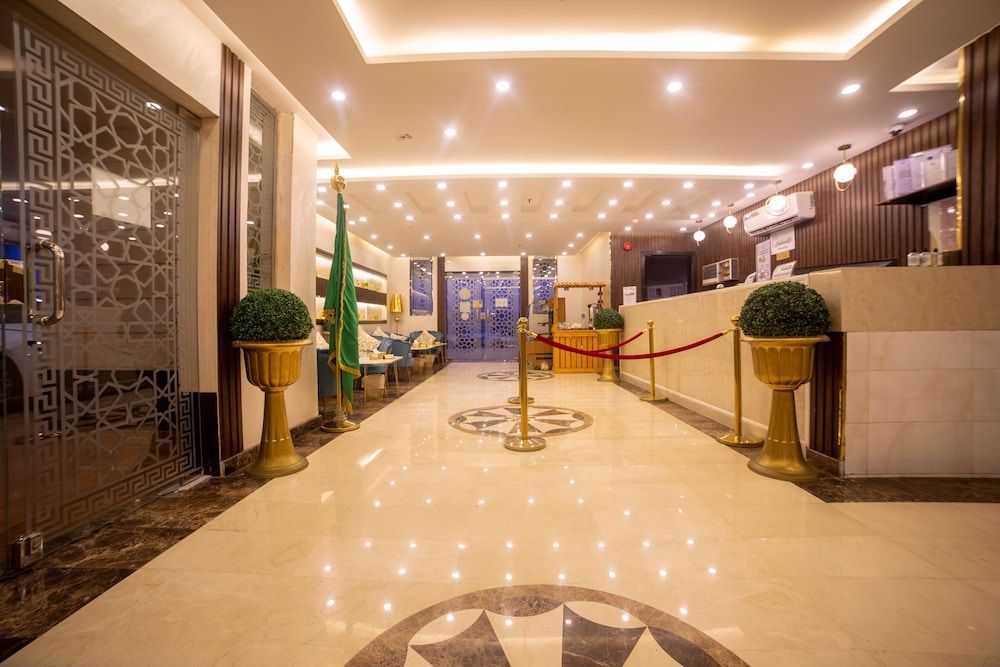 الماسية الأولى للشقق المخدومة First Diamond Served Apartments 2