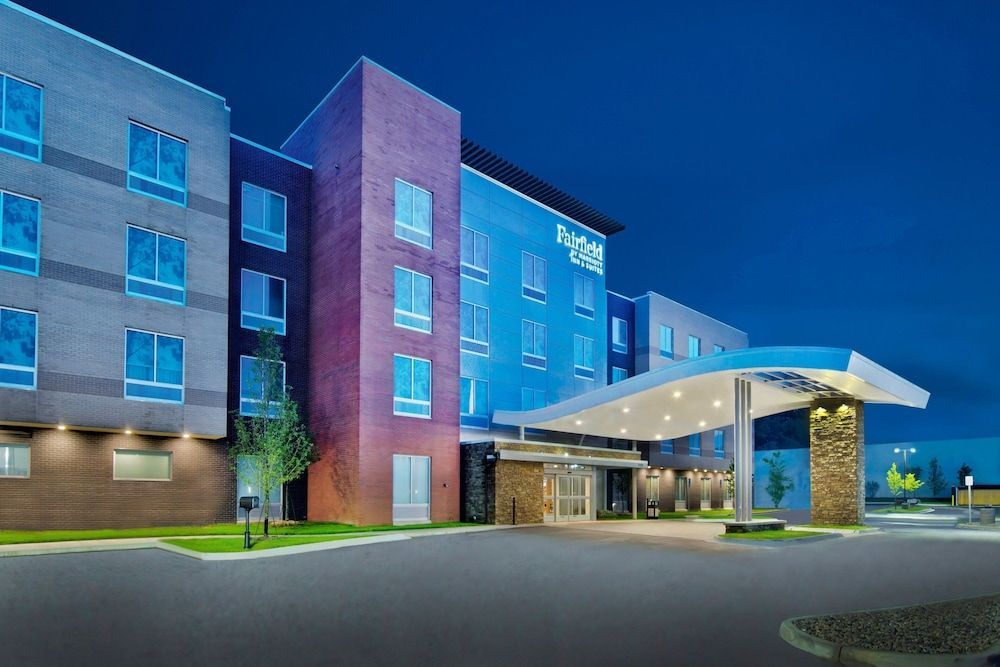 Fairfield by Marriott Inn & Suites Rochester Hills 1