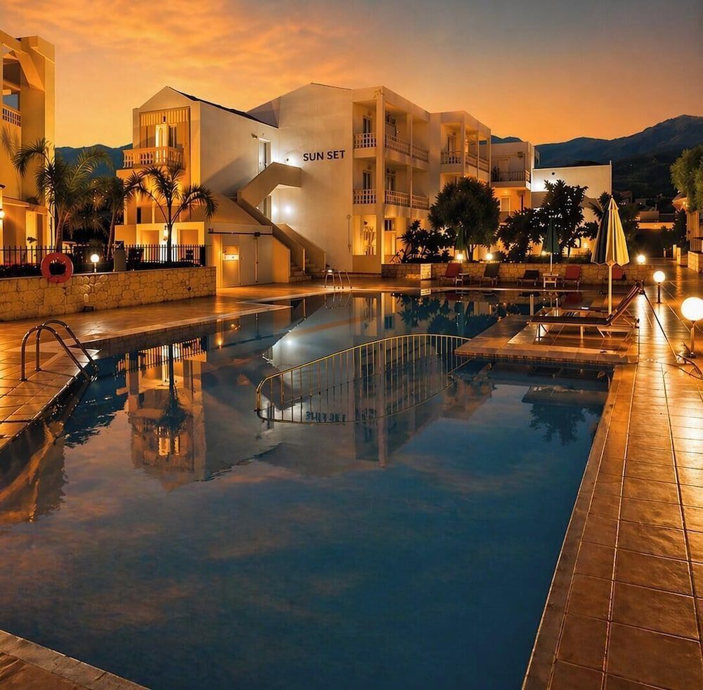 Sunset Studios & Apartments by Estia 1