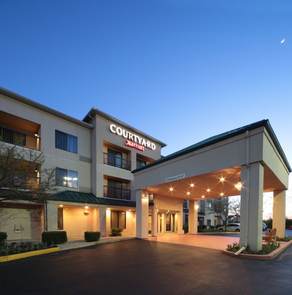 Courtyard by Marriott Dayton North 1