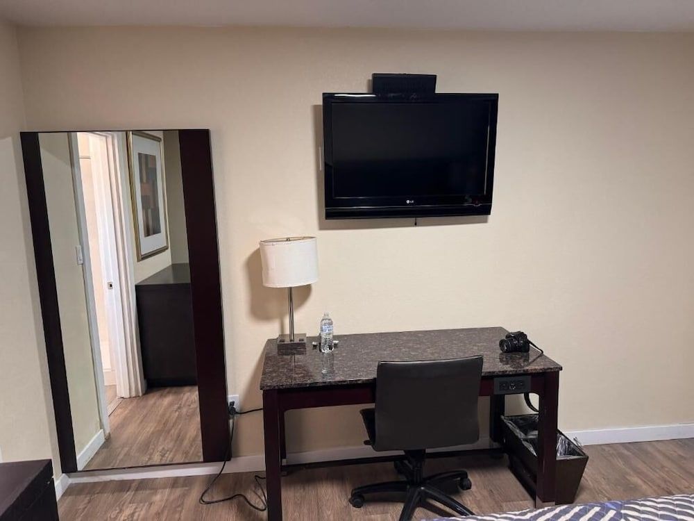 The Lodge Tulelake 2