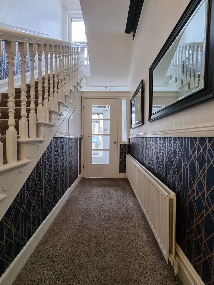 The Ashleigh - Dog Friendly 2