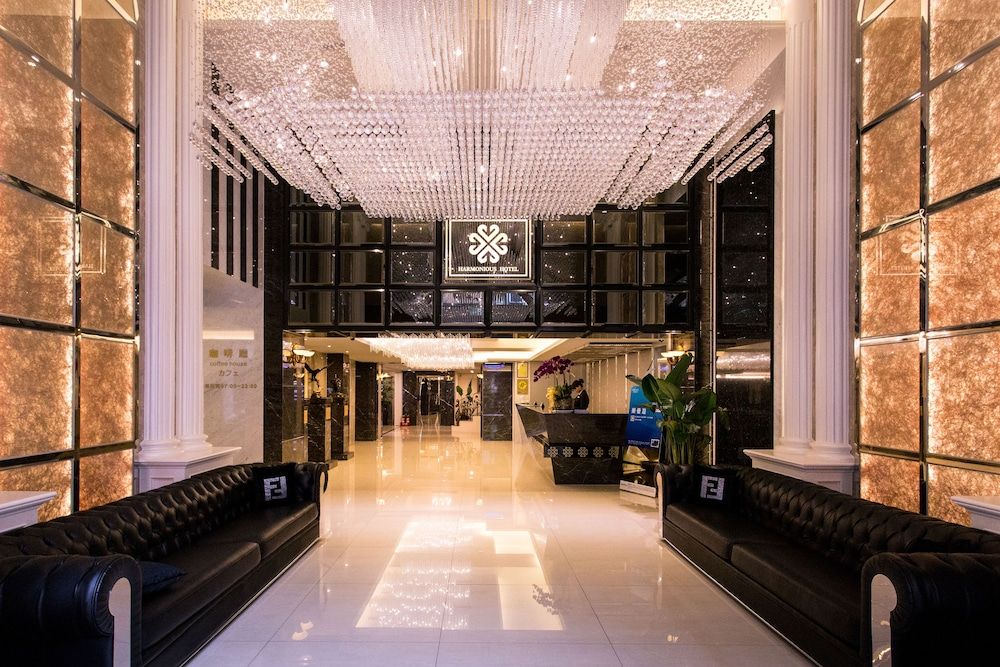 Harmonious Hotel 2