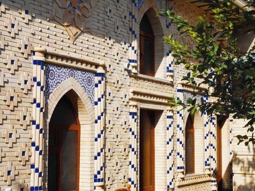 Colibri Traditional Guest house 1