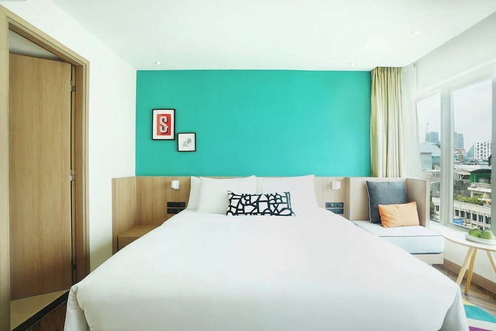 SQ Bangkok 1