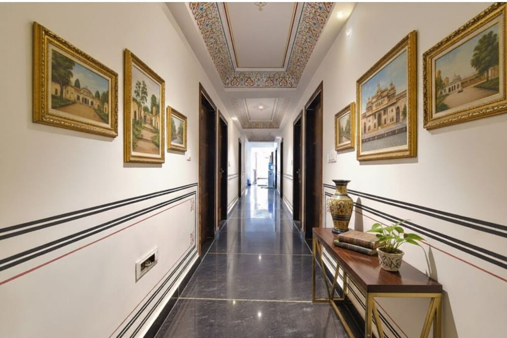FabHotel JBS Heritage 2