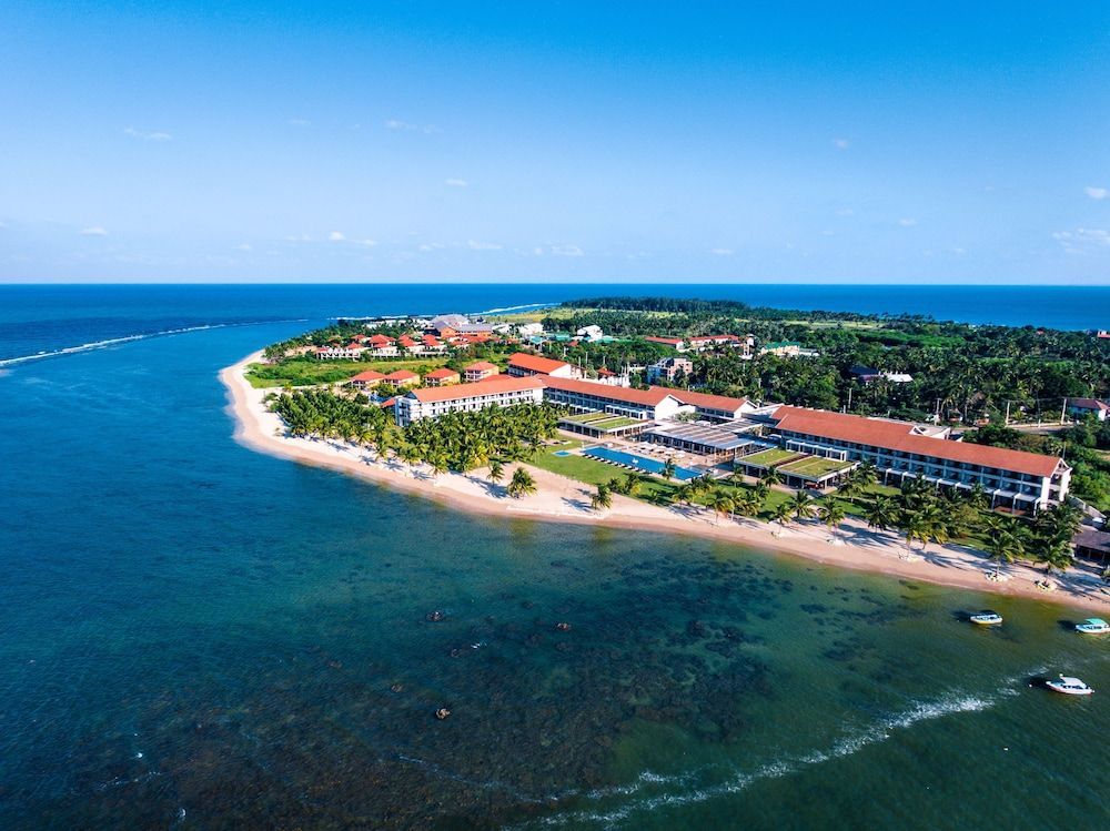 Amaya Beach Passikudah 1