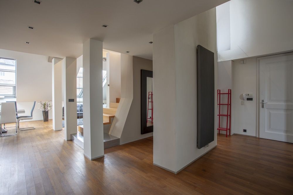 LUXURY CENTRAL DUPLEX WITH TERRACE 2