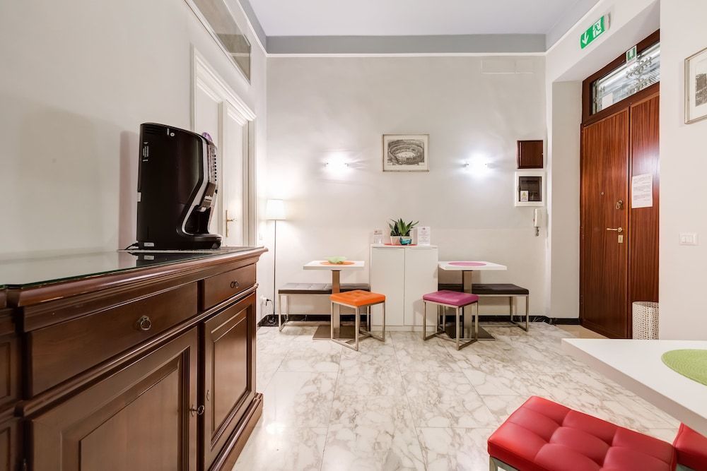 2 Passi Al Colosseo B&B 2