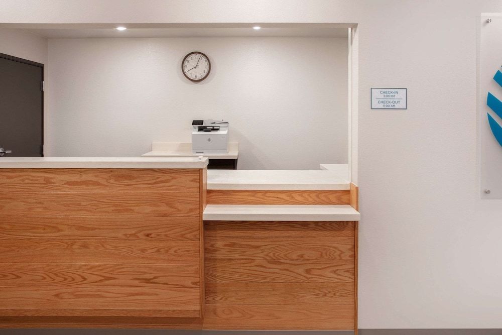 Wood Spring Suites Washington DC East Arena Drive 2