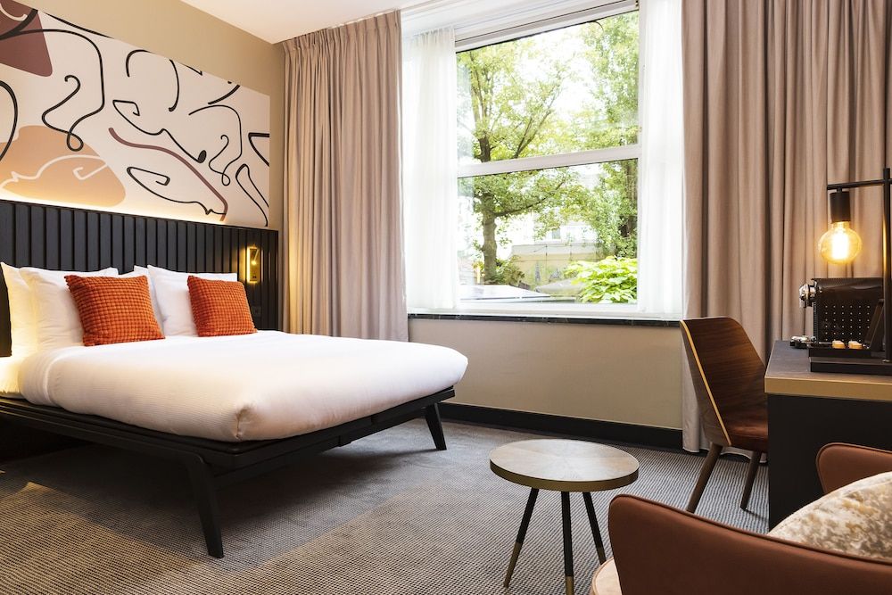 Huygens Place Amsterdam 1